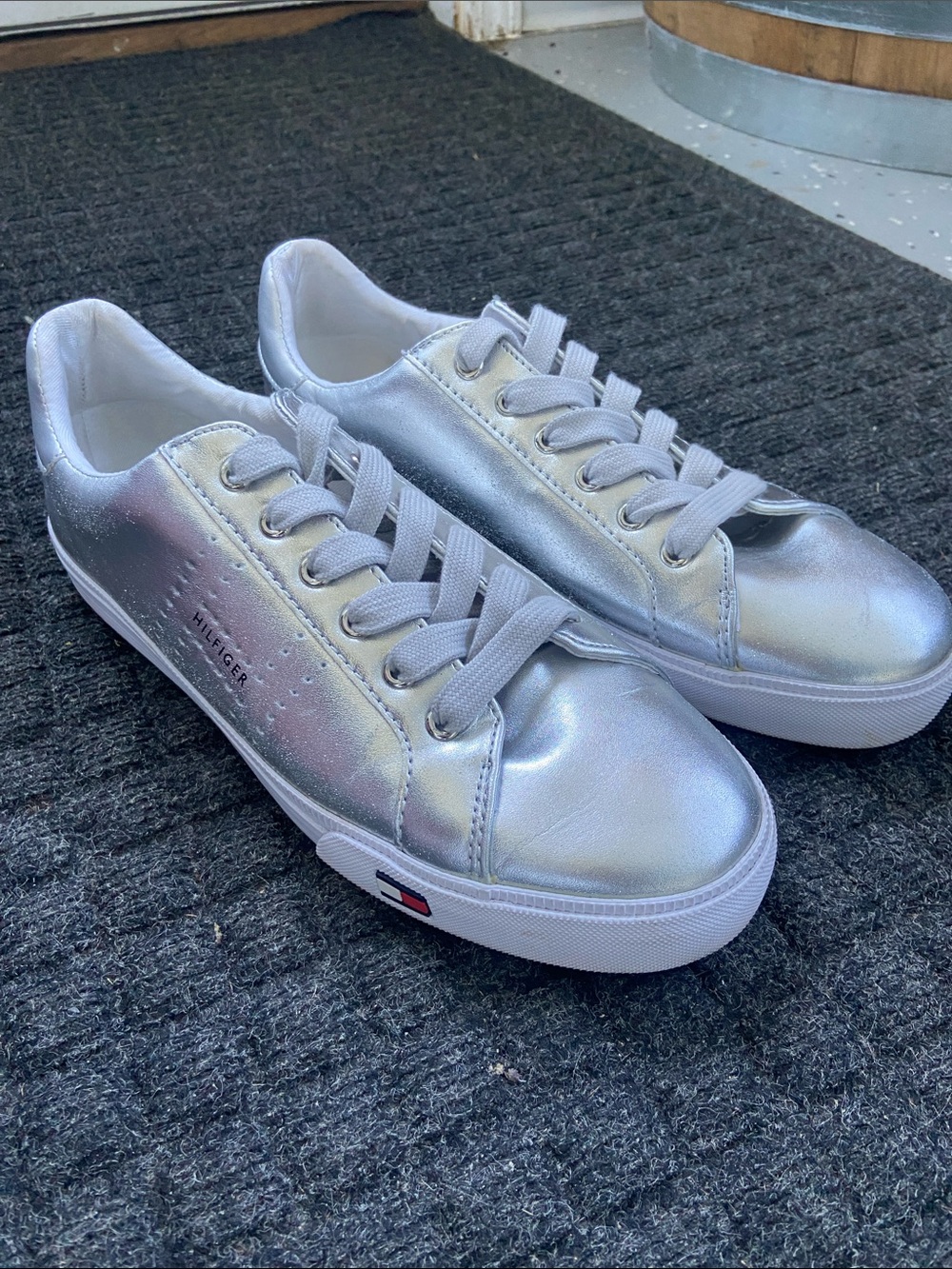 Tommy Hilfiger Metallic Silver Low-Top Sneakers